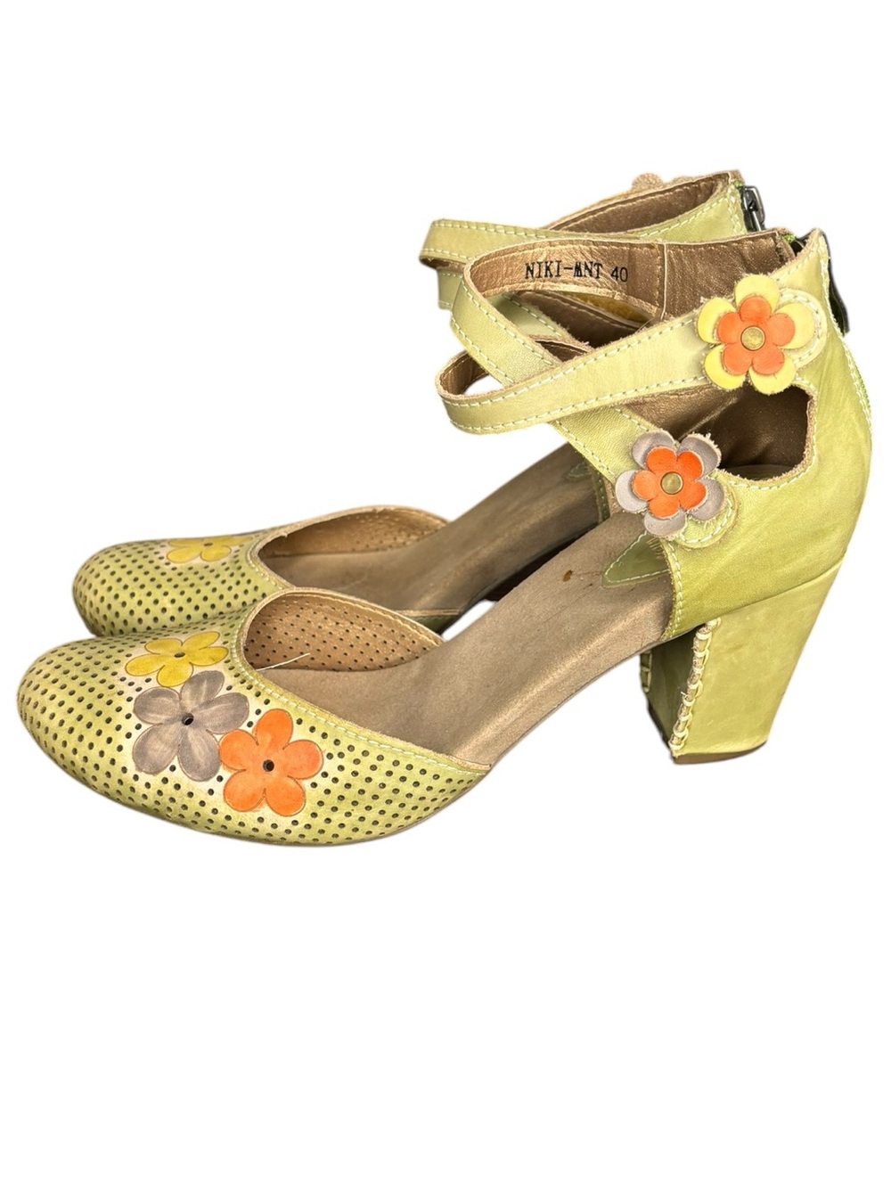 L'Artiste by Spring Step Women's Niki Pumps Floral Leather Size 40= 9 Artsy